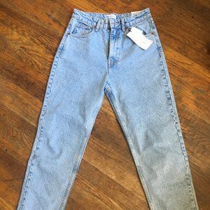 NWT Zara High Rise Light Wash Mom Jeans